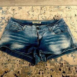 Paris blues jeans shorts size 9